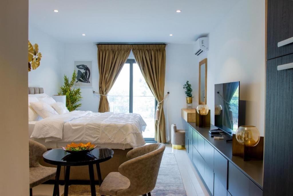 Splendid Apartments @ The Lennox Акра Екстериор снимка